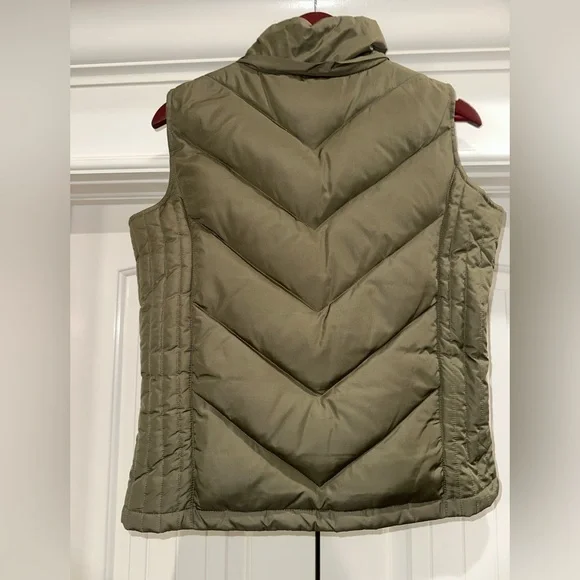 Maurices Army Green Quilted Puffer Vest - Picture 2 of 6